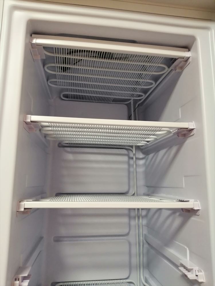 冷凍庫　霜を取る方法　アイリスオーヤマの冷凍庫